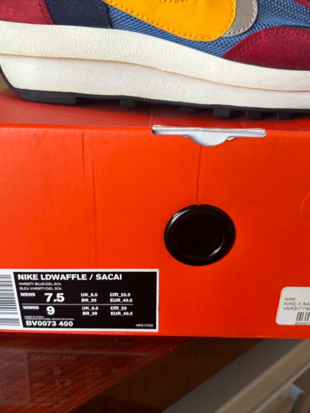 sneaker - Picture 2 of 11